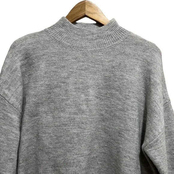 Sophie Rue Gray Mock Neck Cropped Sweater Womens L Cozy Minimal NWT - Picture 3 of 7